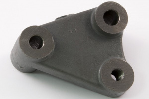 Кронштейн направляющего ролика Common Rail (ПАО КАМА)